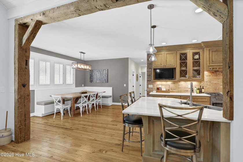 Welcome to this enchanted custom-built gem with an Energy Star - photo 12