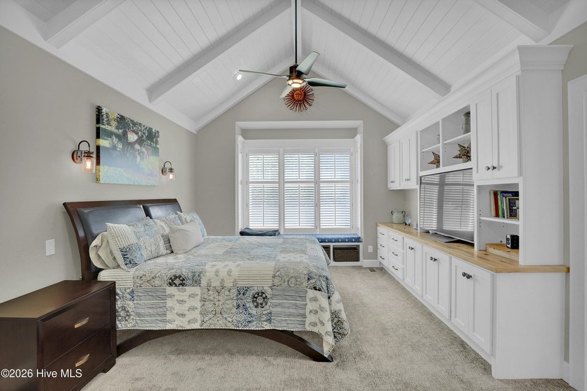 Welcome to this enchanted custom-built gem with an Energy Star - photo 22