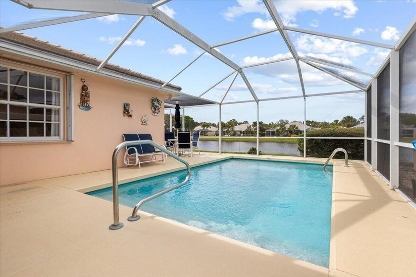 Beautiful 2Bd, 2Ba waterfront POOL villa. Ideally located in the - photo 22
