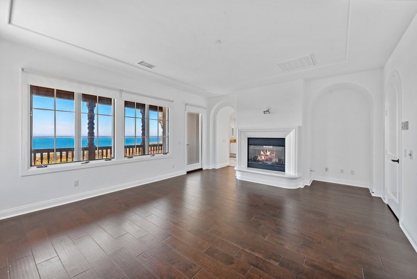 Stunning 180-degree, panoramic ocean, Catalina &amp; sunset views - photo 29
