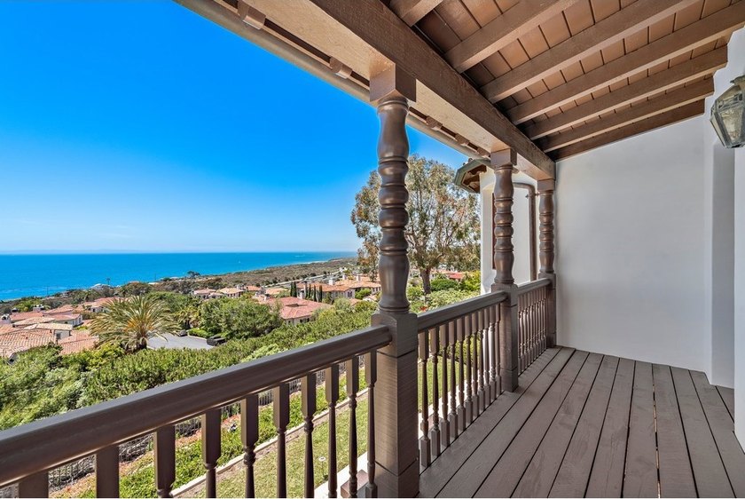 Stunning 180-degree, panoramic ocean, Catalina &amp; sunset views - photo 38