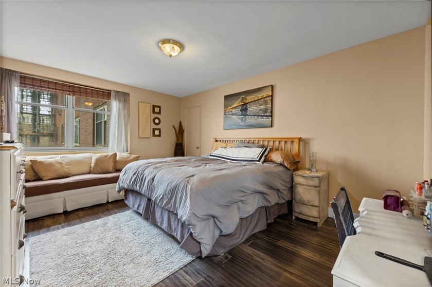 Experience breathtaking, panoramic views of Downtown Cleveland - photo 22