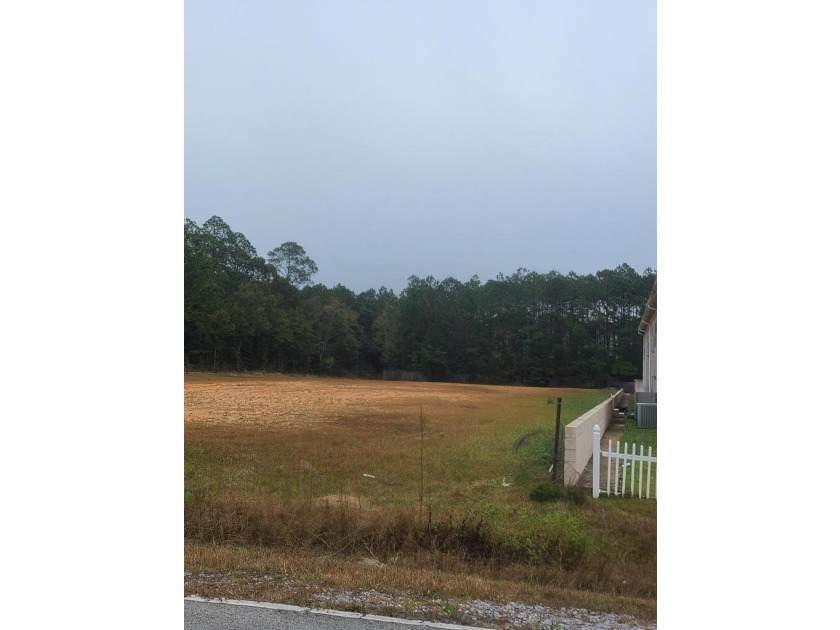 PERFECT LOCATION! THIS PRIME COMMERCIAL PROPERTY IS DIRECTLY OFF - photo 13