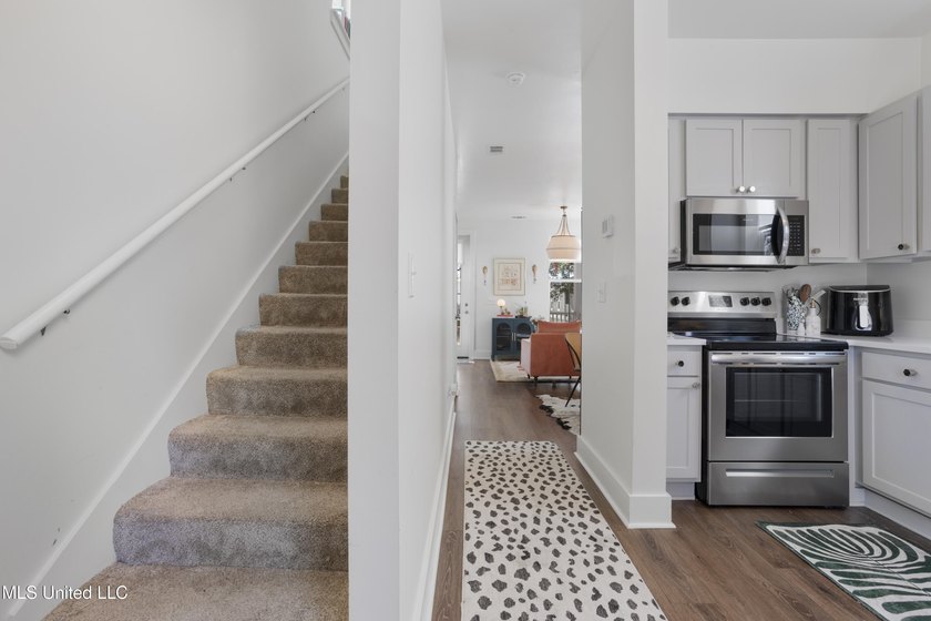 Welcome to 2207 Government St #17, beautifully renovated in 2022 - photo 20