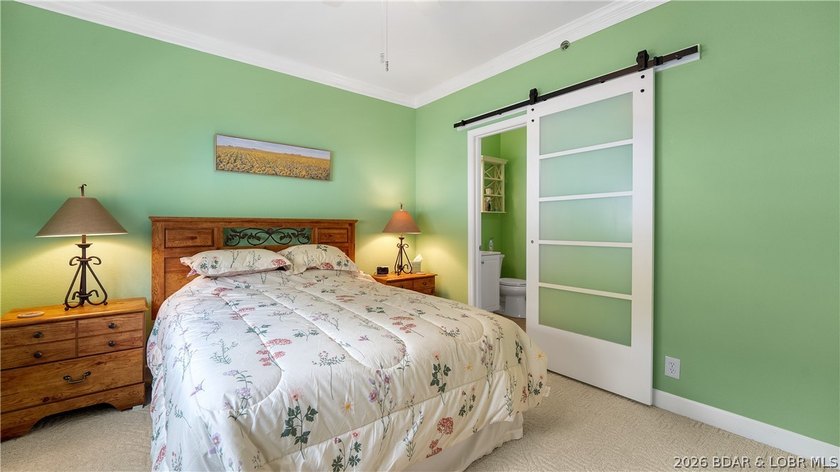 Walk-in 3 bedroom, 3 bath condo at Summer Place with no stairs - photo 26