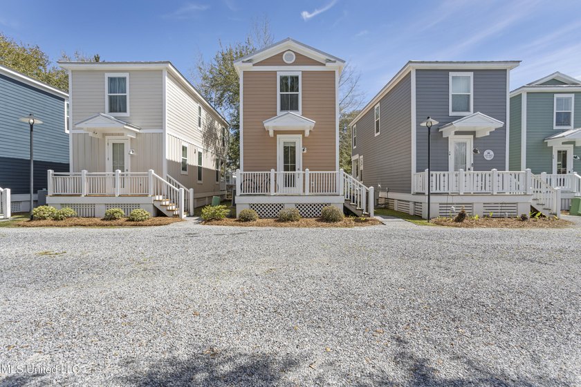 Welcome to 2207 Government St #17, beautifully renovated in 2022 - photo 27