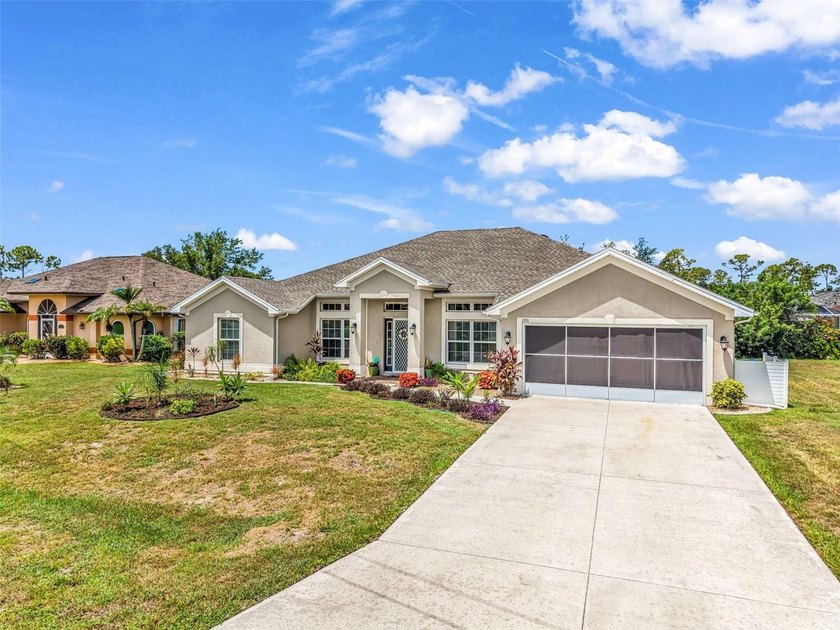 Welcome to this beautifully maintained 4-bedroom, 2-bathroom - photo 50