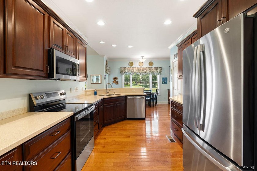**FIRST TIME ON MARKET.** Beautiful GOLF FRONT with Amazing - photo 16