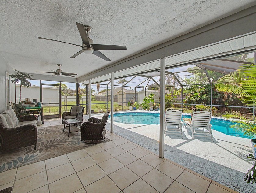 Your Florida Home is Move-In Ready and Loaded with Upgrades! - photo 16