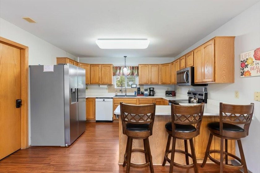 Incredible chance to own a 3 Unit Rental Property, with over - photo 21