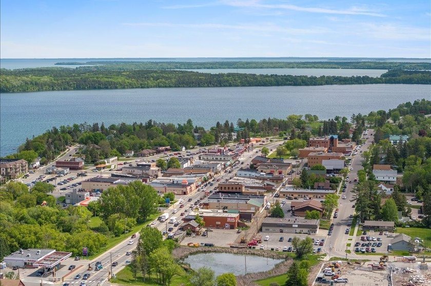 Incredible chance to own a 3 Unit Rental Property, with over - photo 41