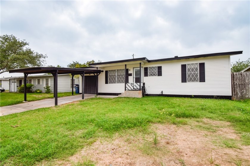 Cute and remodeled 3 bedroom house! ready to move in! Great - photo 2