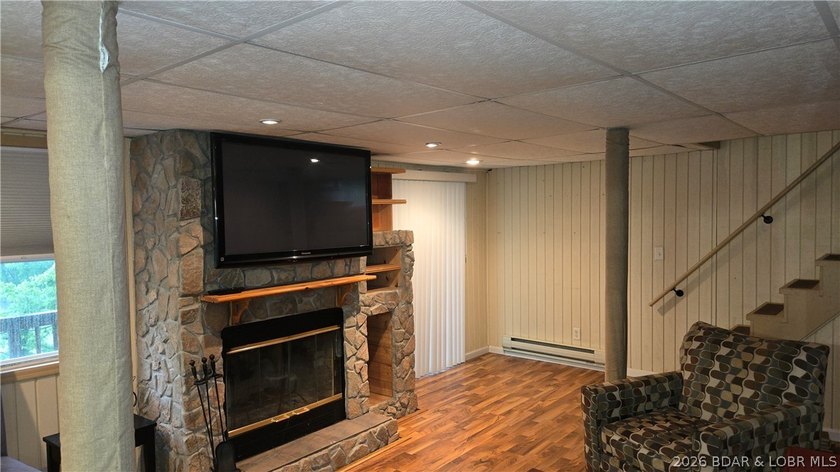 Escape to your own private slice of the Lake of the Ozarks on - photo 22