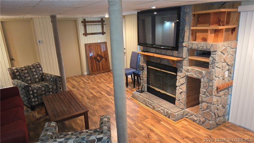 Escape to your own private slice of the Lake of the Ozarks on - photo 26