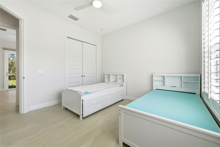 One or more photo(s) has been virtually staged. Price - photo 34