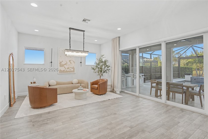 One of Westlake's premier lakefront homes-an extensively - photo 11