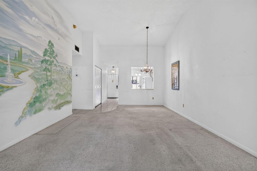 Welcome to this 2 bedroom, 2 bathroom villa located in the - photo 11
