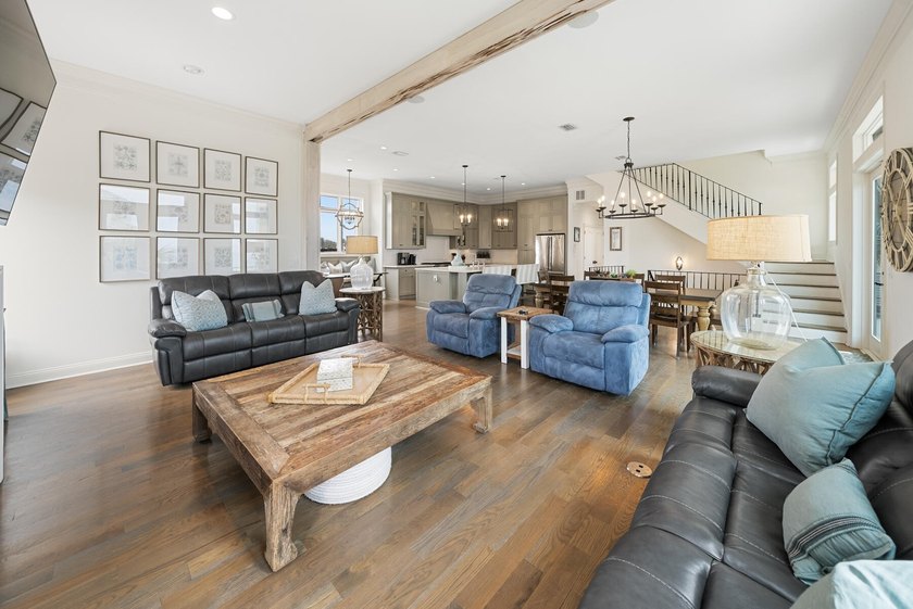 Experience luxury coastal living in the exclusive, guard-gated - photo 13