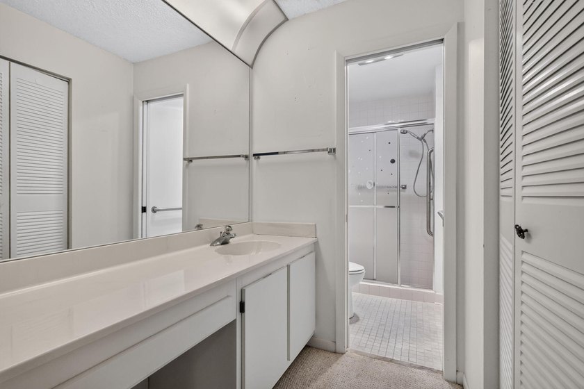 Welcome to this 2 bedroom, 2 bathroom villa located in the - photo 20