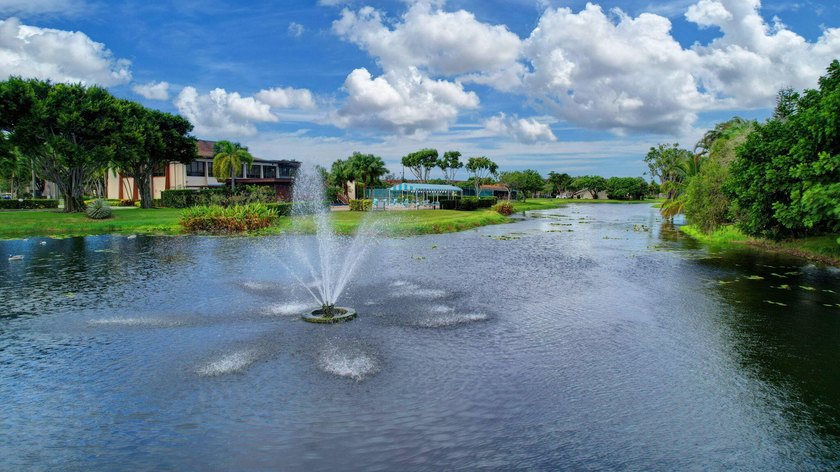 Welcome to this 2 bedroom, 2 bathroom villa located in the - photo 24