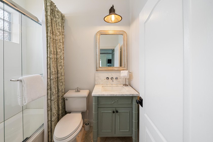 Experience luxury coastal living in the exclusive, guard-gated - photo 33
