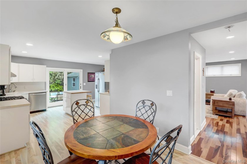 Immaculate and beautifully maintained 3-bedroom, 2-bath home - photo 13