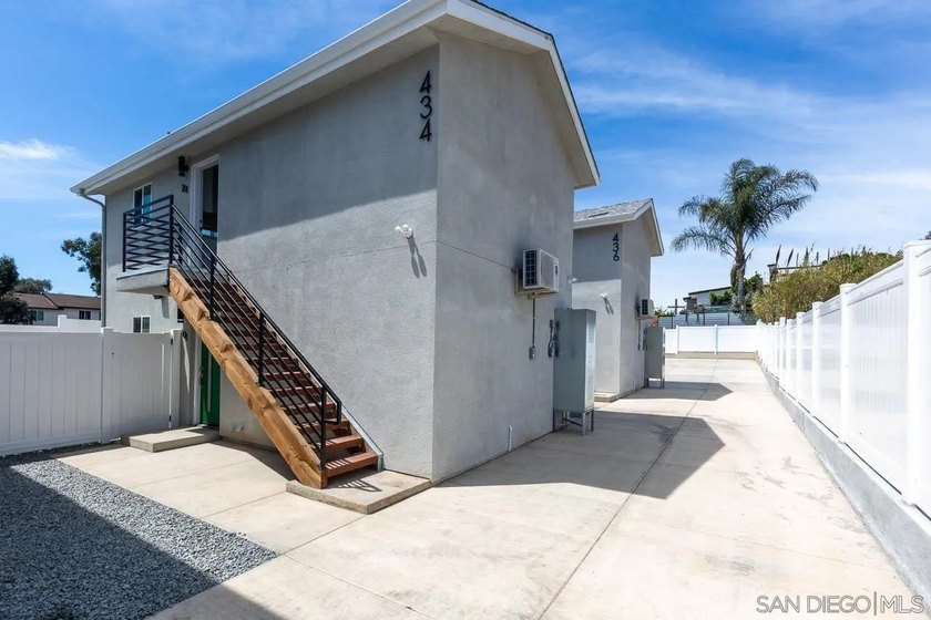 We are pleased to present 430 47th Street, a newly constructed - photo 14