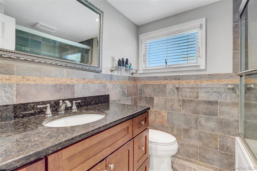 Immaculate and beautifully maintained 3-bedroom, 2-bath home - photo 20
