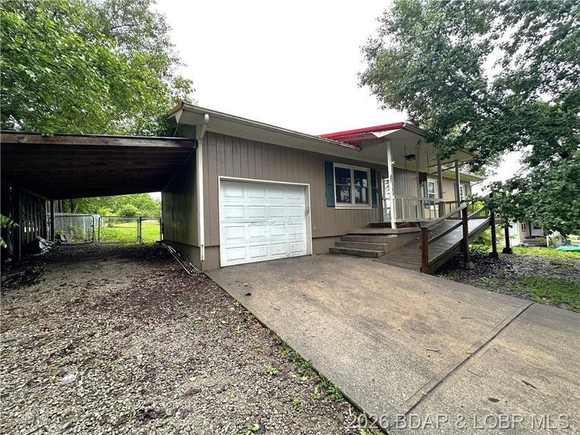 4-bed, 2-bath home in Warsaw featuring an open floor plan - photo 30