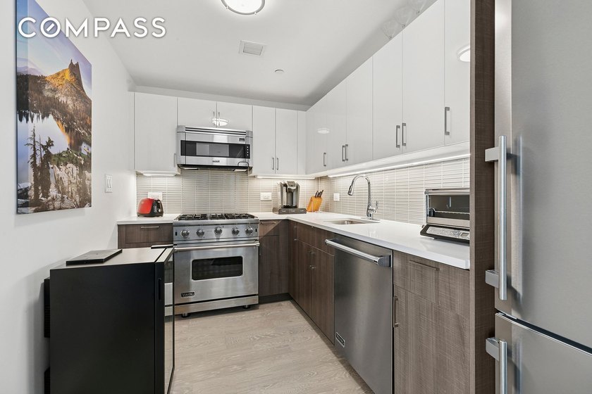 Penthouse West-Facing 2-Bedroom with Private Outdoor Space &amp; - photo 3