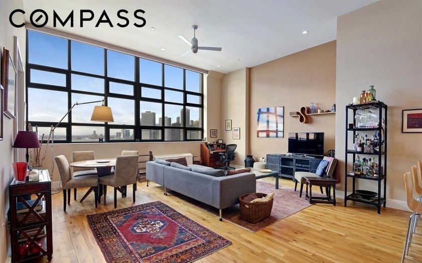 Skyline Grandeur at OBBP: Unit 933. Perched within the iconic - photo 2