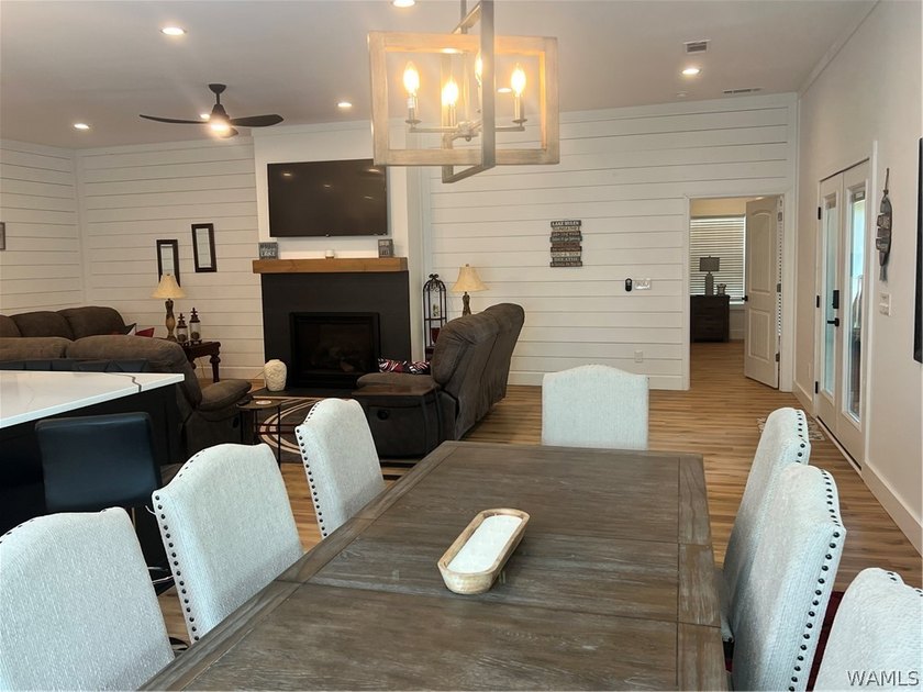 Water front home on Lake Tuscaloosa. Multi generational home - photo 4