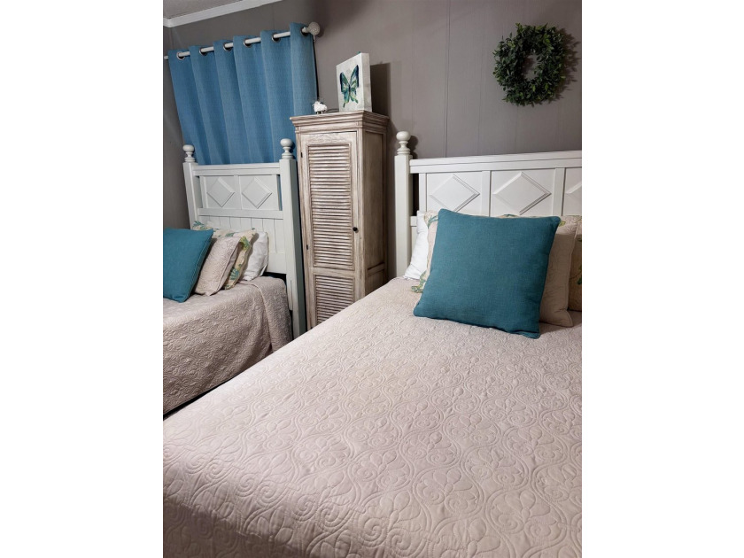 This is the condo that you've been waiting for! Beautifully - photo 26