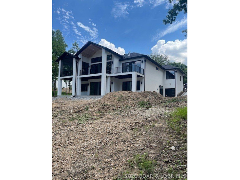 WOW Setting! New Construction! Sitting on over 1/2 an acre, this - photo 48