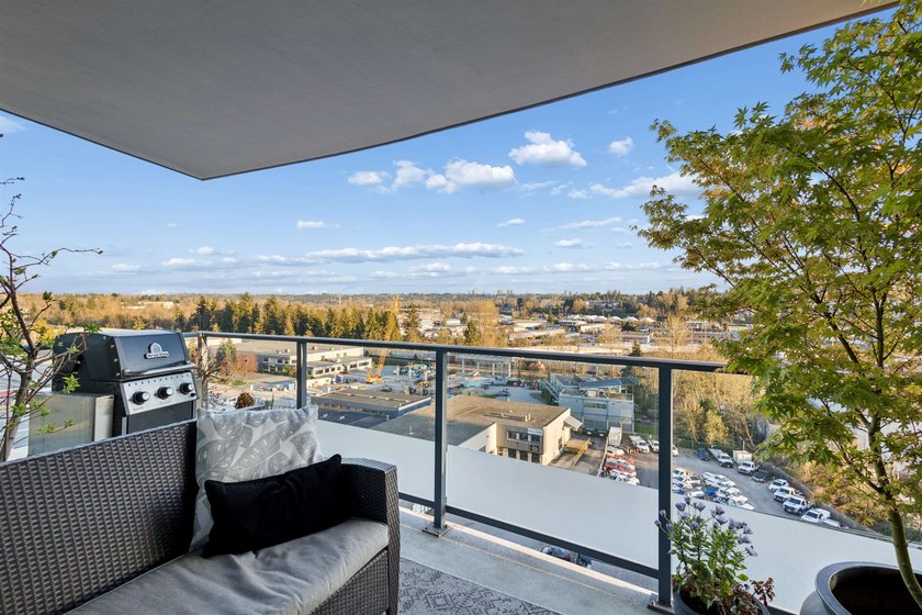 Legacy Tower II by Embassy (Bosa) in Brentwood offers a refined - photo 16