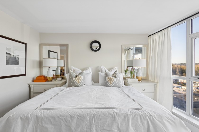 Legacy Tower II by Embassy (Bosa) in Brentwood offers a refined - photo 17
