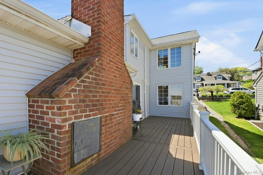 From the moment you arrive, the home's timeless Colonial design - photo 35