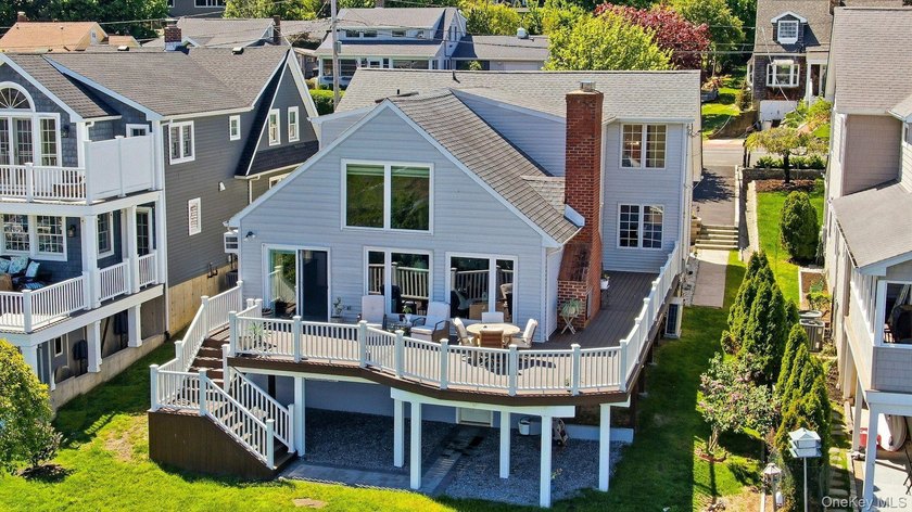 From the moment you arrive, the home's timeless Colonial design - photo 41