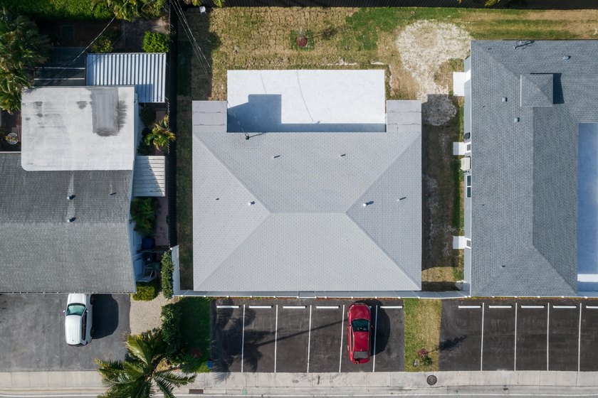 Thriving  Multi Family Compound in Wilton Manors. The portfolio - photo 33