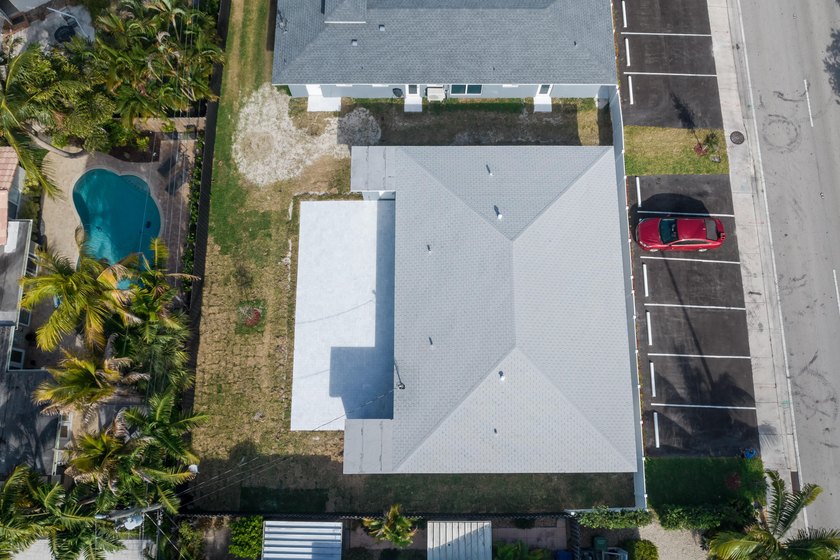 Thriving  Multi Family Compound in Wilton Manors. The portfolio - photo 34