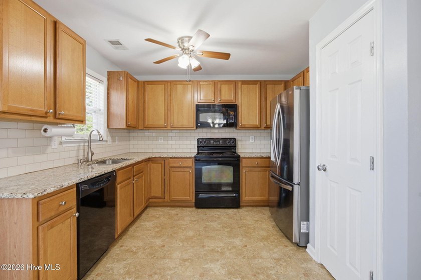 Run Don't Walk! This RARE find &amp; highly desirable subdivision - photo 11