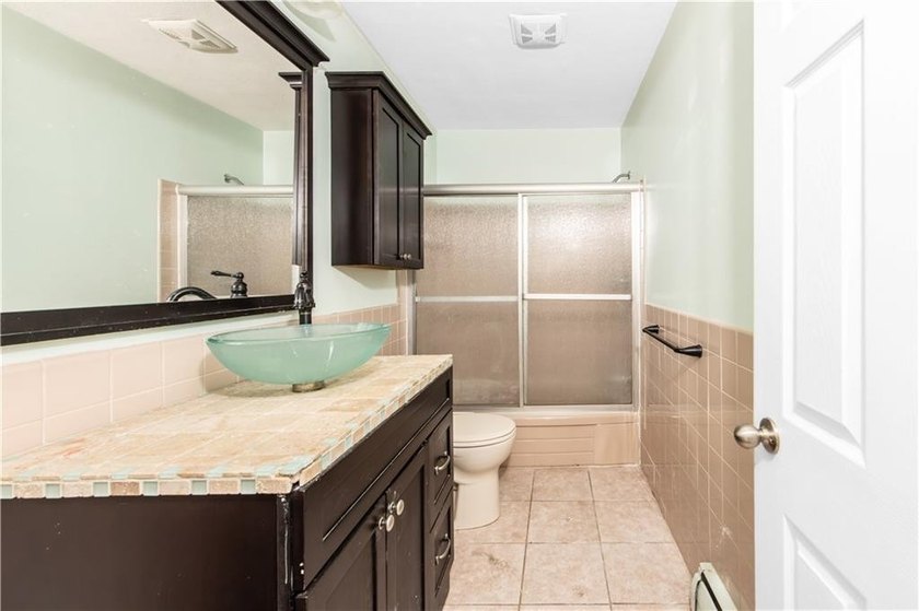Seller Relocation for work! Fantastic opportunity to own a - photo 11