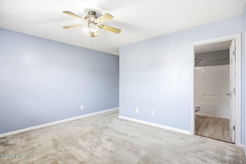Run Don't Walk! This RARE find &amp; highly desirable subdivision - photo 17