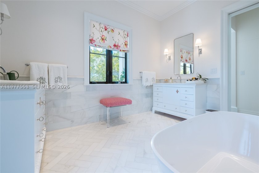 Located in Coral Gables on a picturesque tree-lined street, this - photo 27