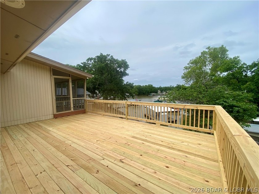 Big price improvement on this turn-key Osage Beach lakefront - photo 19