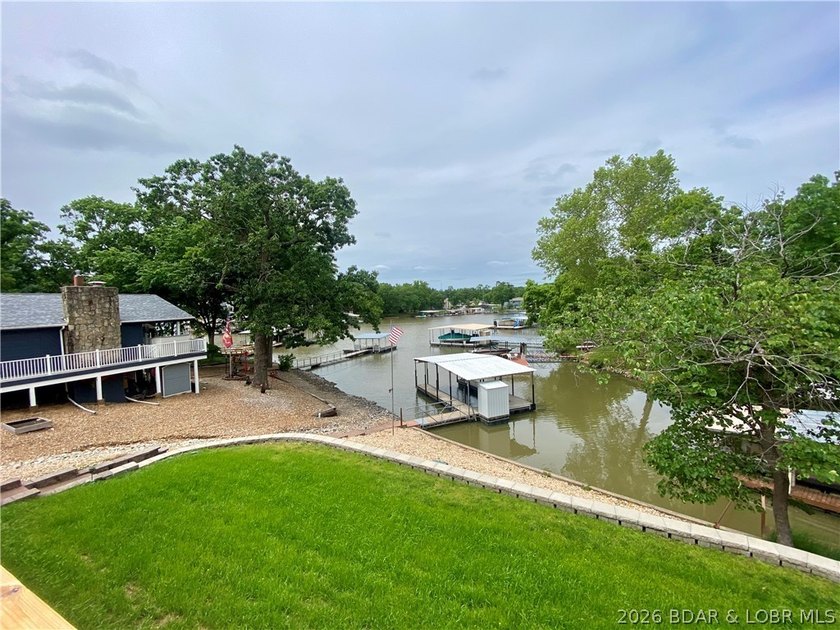 Big price improvement on this turn-key Osage Beach lakefront - photo 48