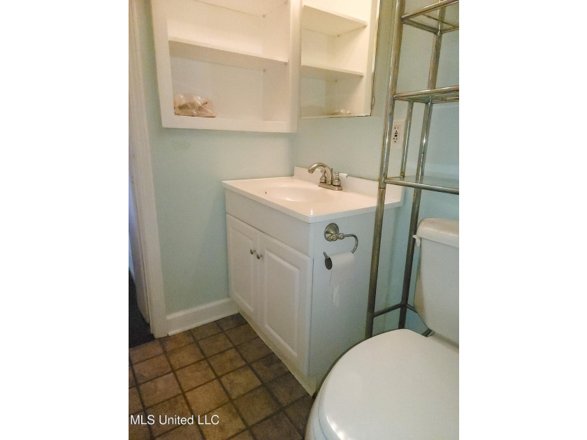 PRIME COMMERCIAL PROPERTY IN A FANTASTIC LOCATION! This - photo 18