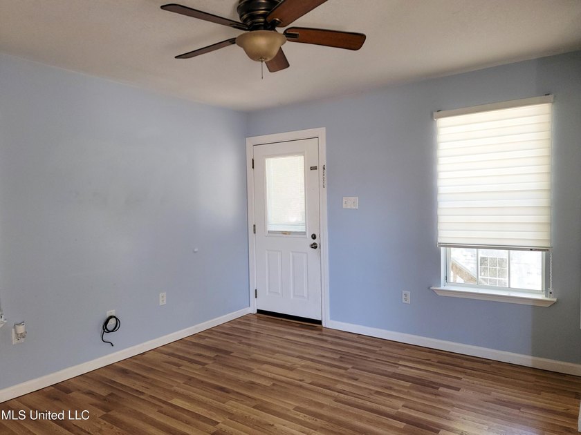 PRIME COMMERCIAL PROPERTY IN A FANTASTIC LOCATION! This - photo 30