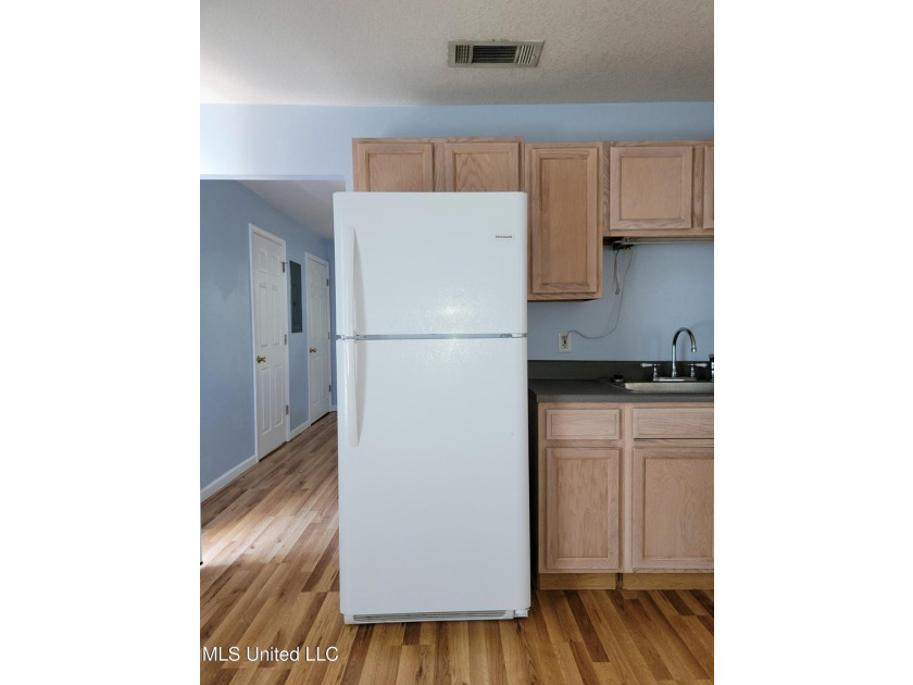 PRIME COMMERCIAL PROPERTY IN A FANTASTIC LOCATION! This - photo 36