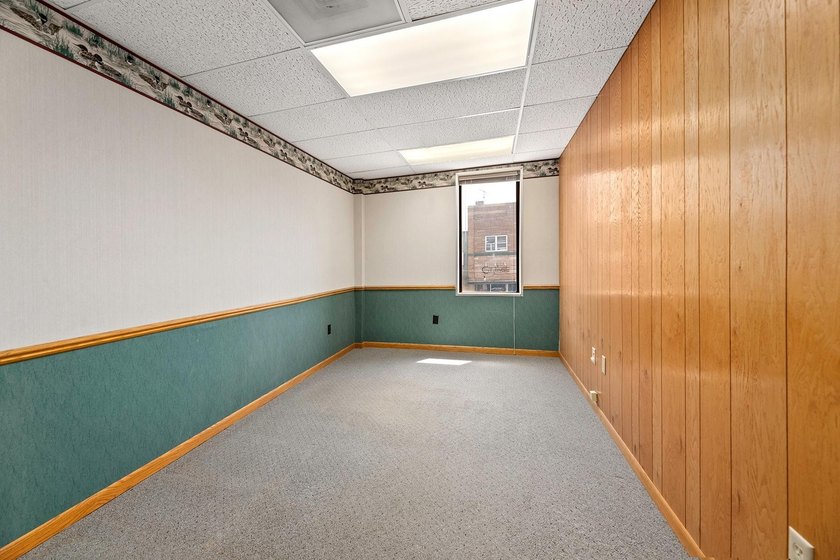 Prime investment opportunity in the heart of historic downtown - photo 29